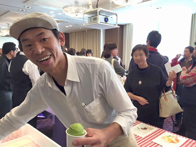 平松牧場の平松さん