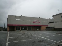 2008年に閉店したかほくショッピングセンターの外観