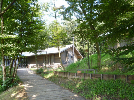 レストランカフェ「SAYSFARM」の外観