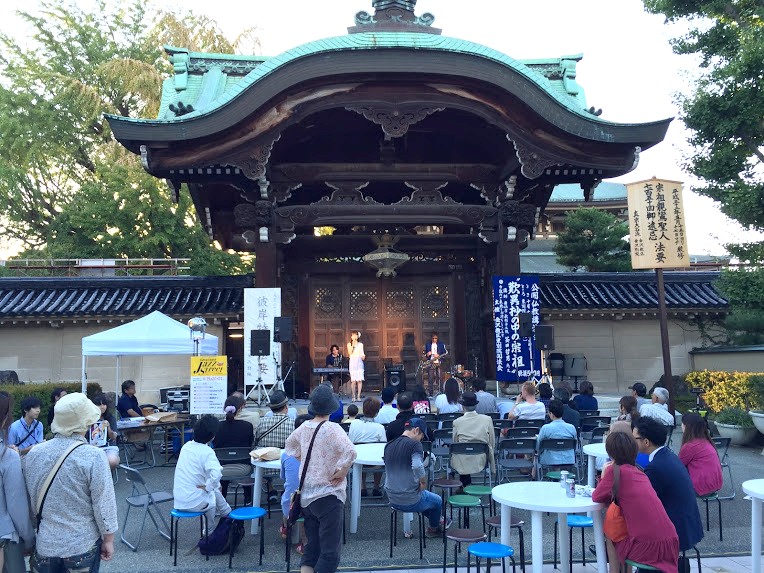 jazzstreet2015金沢東別院前山門