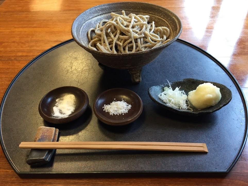 敬蔵の蕎麦は十割そば