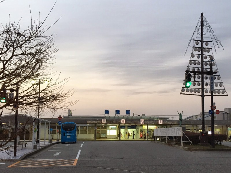 魚津駅（あえの風とやま鉄道）