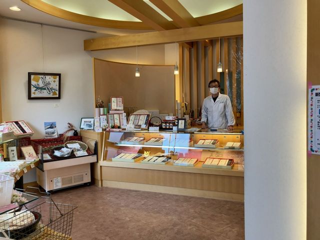 鶴一屋