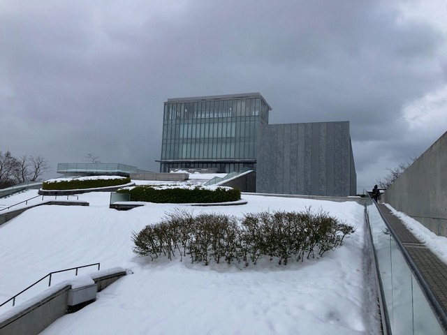 西田幾多郎記念哲学館は雪で冬の装いになりました