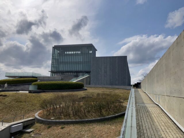 肌寒い３月の西田幾多郎記念哲学館