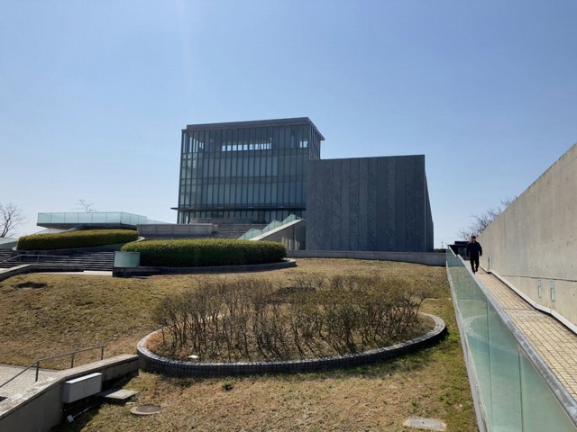 西田幾多郎記念哲学館の外観