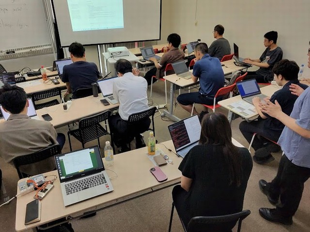 AIエージェント勉強会で自作アプリ開発している様子