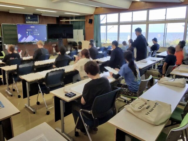 奥能登を一日歩いた土曜日、のと里山里海創業塾の能登学舎教室と復興の大江山トレーラーハウス