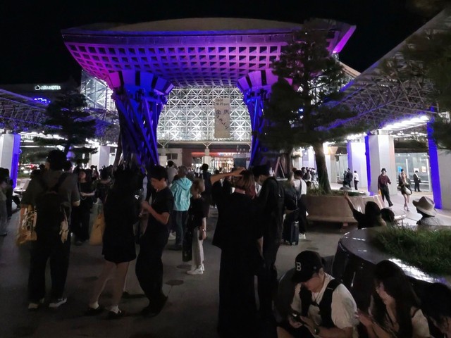 金沢駅の鼓門